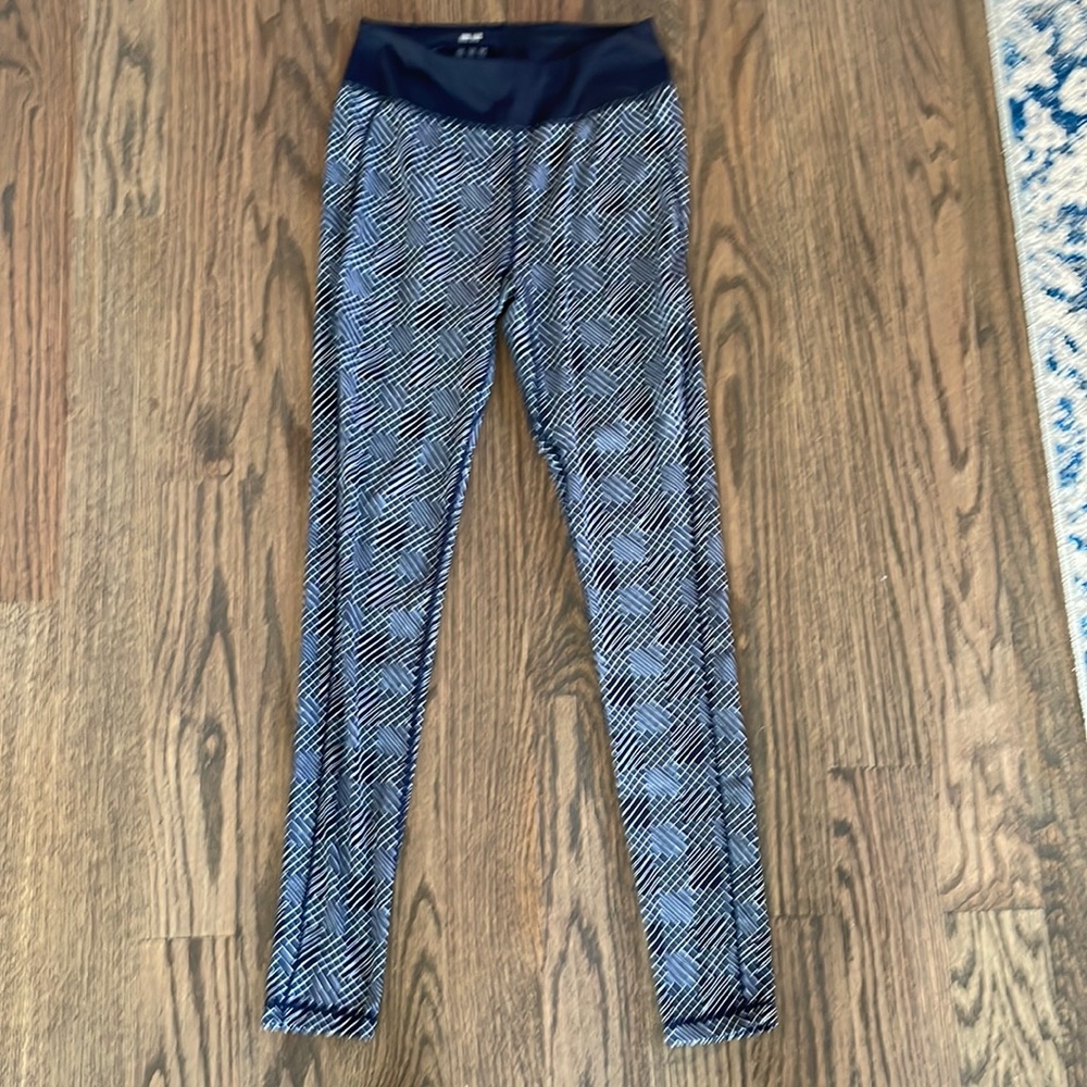 UNIQLO Leggings Good Condition 💙🖤🤍